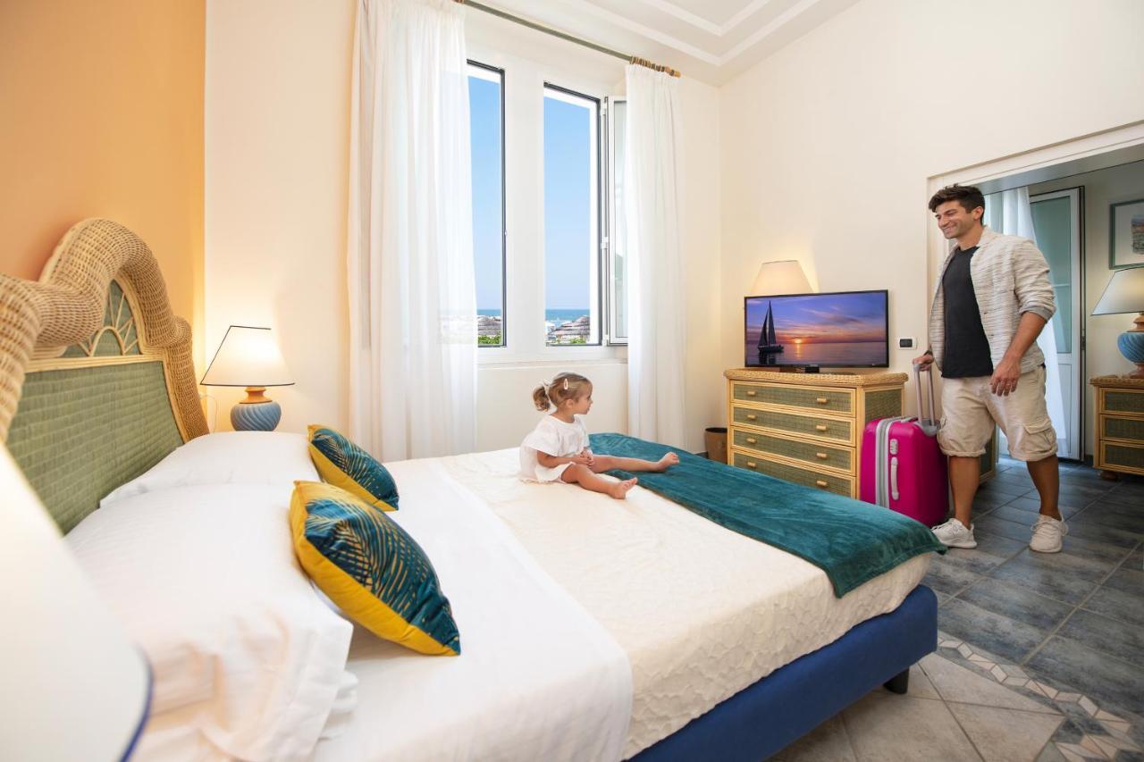 Hotel Orizzonte بيلاريا-إيجيا مارينا المظهر الخارجي الصورة