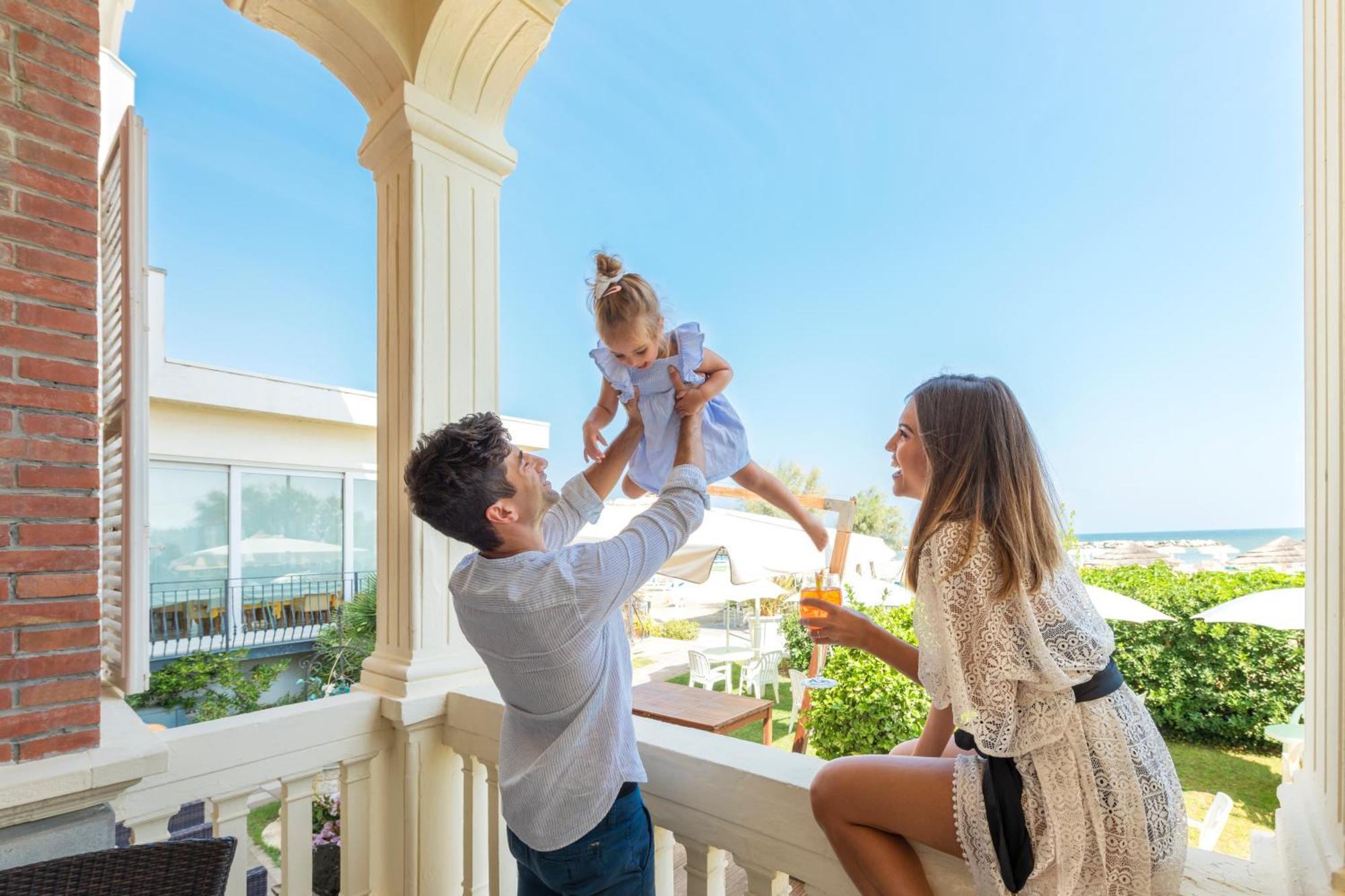 Hotel Orizzonte بيلاريا-إيجيا مارينا الغرفة الصورة